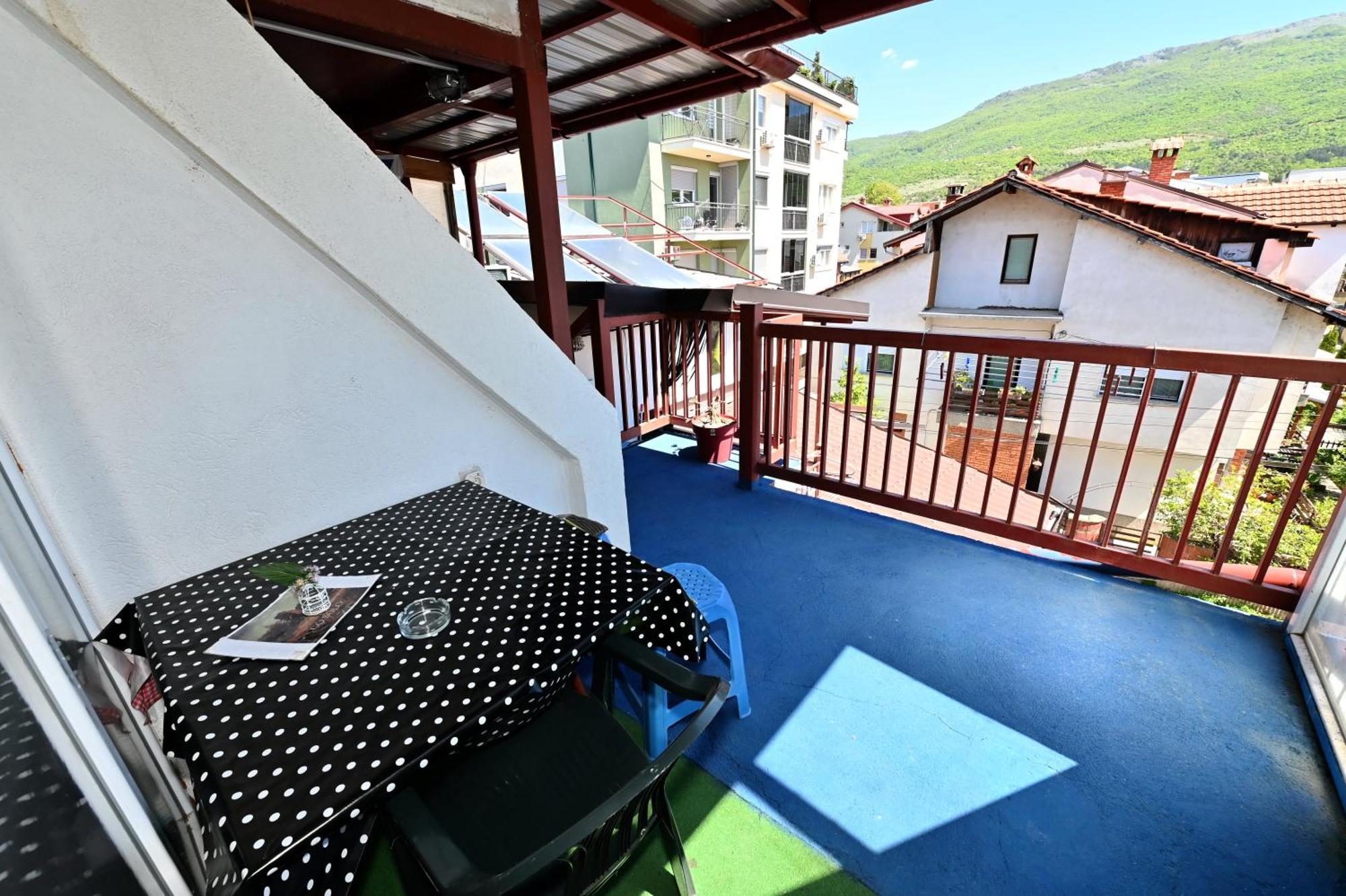 Blue Lake Hostel Охрид Екстер'єр фото