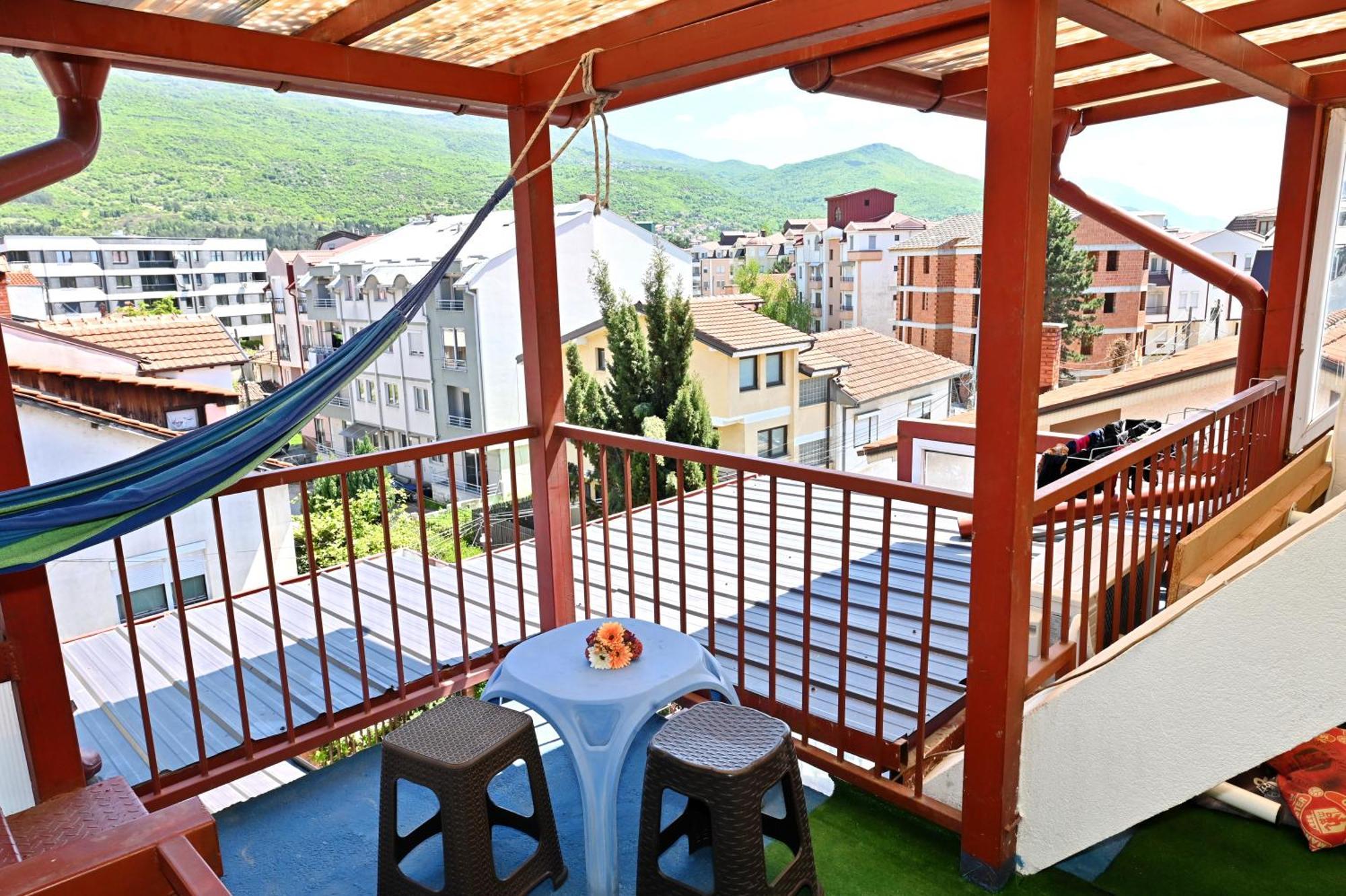 Blue Lake Hostel Охрид Екстер'єр фото
